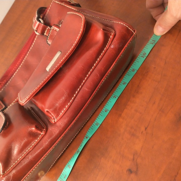 😄😄3for$30😄😄Ladies satchel in guc - Picture 4 of 5